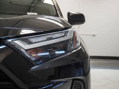 Used 2024 Toyota RAV4 LE image 38