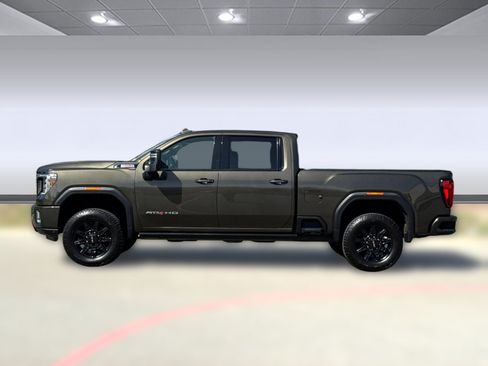 Used 2023 GMC Sierra 2500 AT4 w/ AT4 Premium Plus Package AWD/4WD image 2