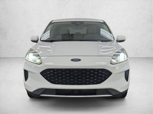 Used 2020 Ford Escape SE FWD image 2