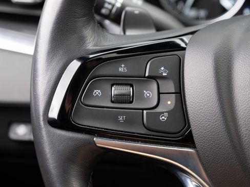 Used 2023 Buick Enclave Premium image 8