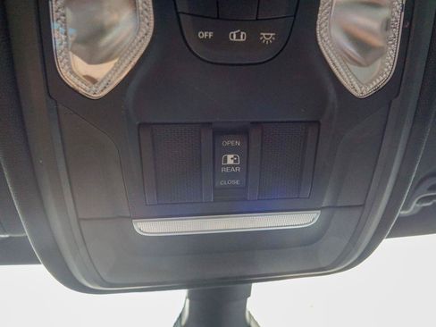 Used 2019 RAM 1500 Big Horn AWD/4WD image 33