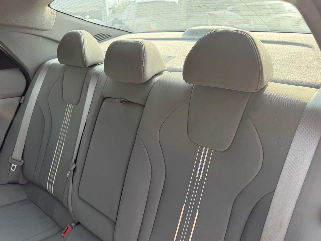 Used 2025 Hyundai Elantra SEL FWD image 21