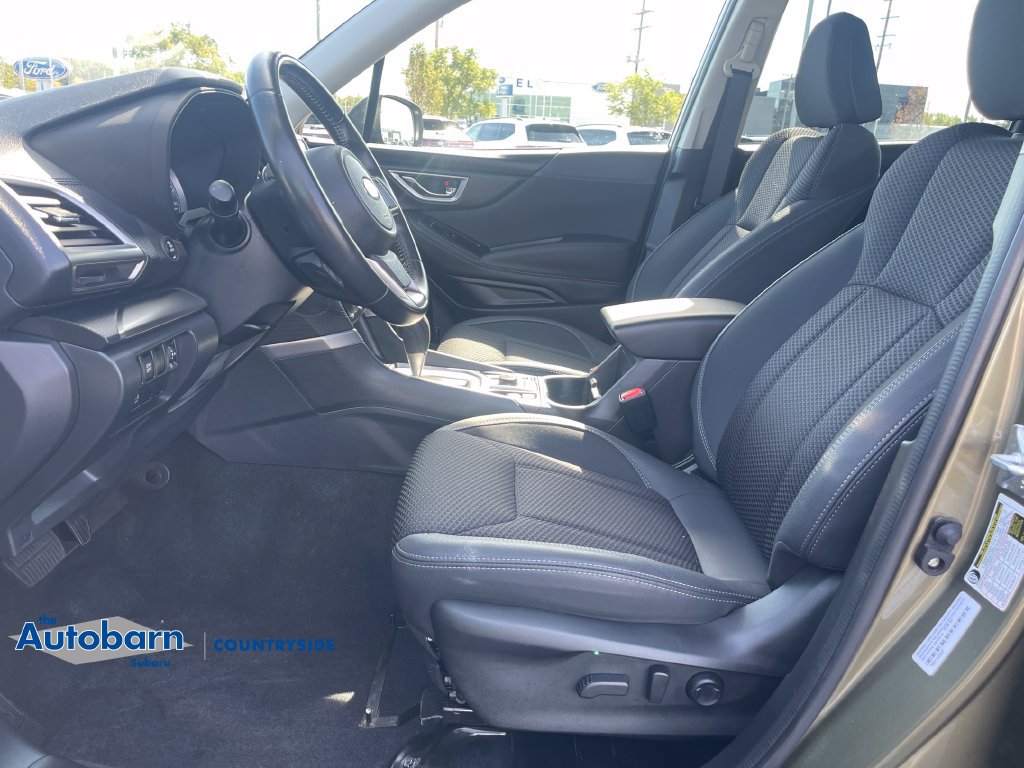 Used 2023 Subaru Forester Premium AWD/4WD image 9