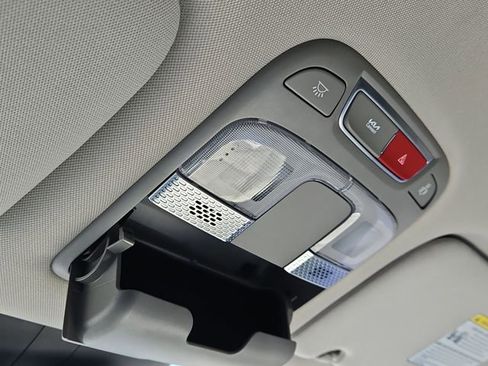 Used 2024 Kia Telluride S FWD image 29