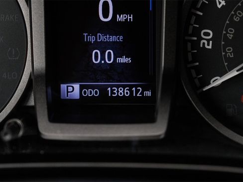 Used 2019 Toyota Tacoma TRD Off-Road image 16