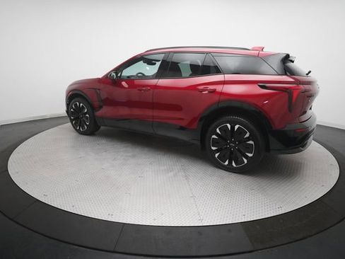 Used 2024 Chevrolet Blazer EV RS image 32