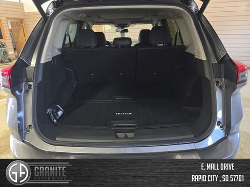 New 2026 Nissan Rogue Platinum w/ Platinum Premium Package AWD/4WD image 11