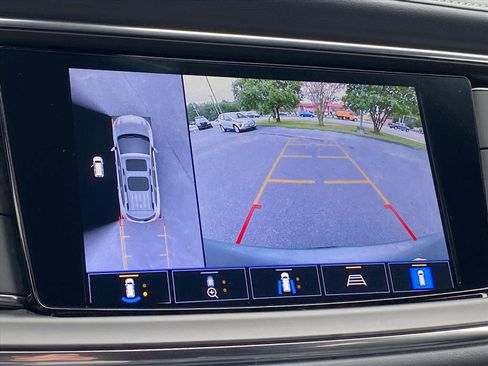 Used 2024 Buick Enclave Premium image 18