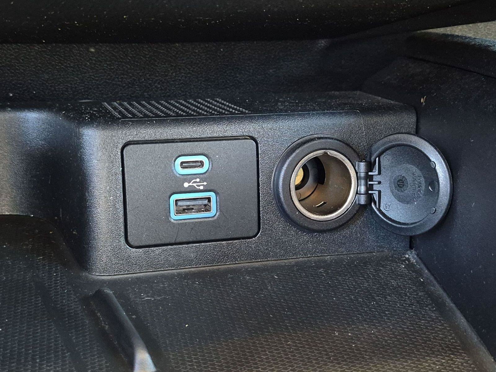 Used 2022 Ford Escape SEL w/ Technology Package AWD/4WD image 36