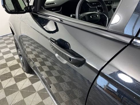 Used 2023 Jeep Grand Cherokee Altitude image 13