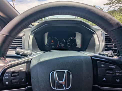 Used 2025 Honda Odyssey Sport-L image 37