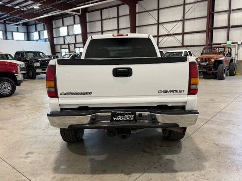 Used 2002 Chevrolet Silverado 2500 LS w/ Snow Plow Prep Pkg AWD/4WD image 9
