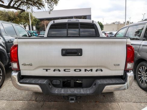 Used 2023 Toyota Tacoma SR image 7