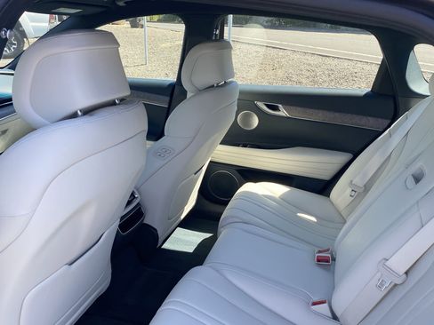 Used 2024 Genesis G80 image 13