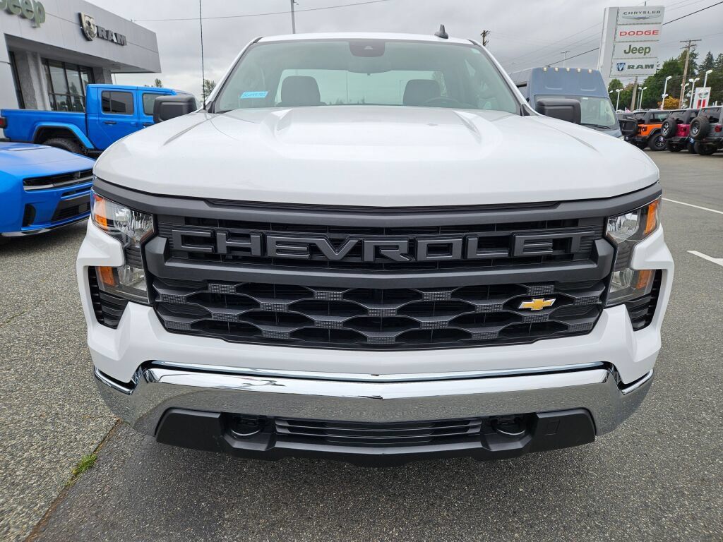Used 2025 Chevrolet Silverado 1500 W/T RWD image 7