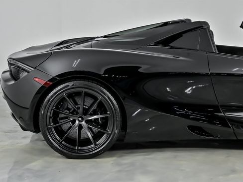 Used 2020 McLaren 720S Performance image 14