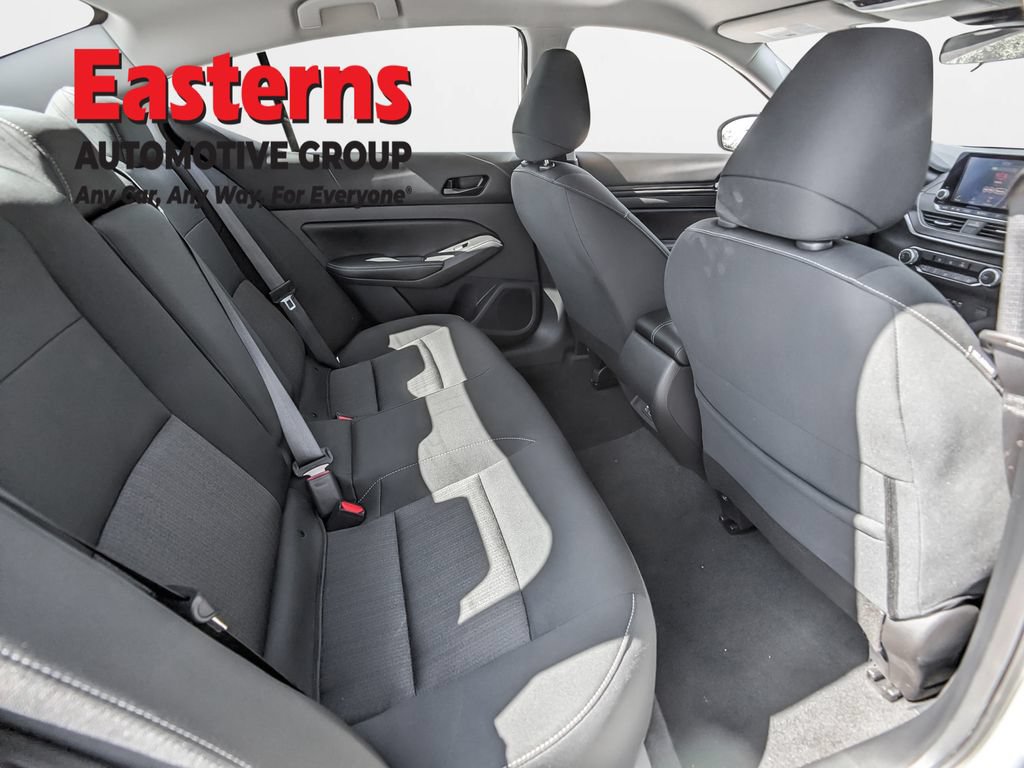 Used 2024 Nissan Altima 2.5 SV AWD/4WD image 22