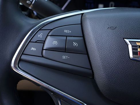 Used 2018 Cadillac XT5 Premium Luxury FWD image 20