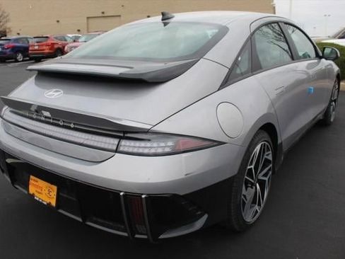 Used 2024 Hyundai Ioniq 6 SEL AWD/4WD image 3
