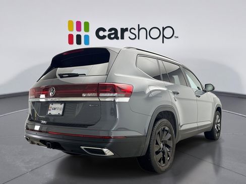 Used 2025 Volkswagen Atlas SE image 5