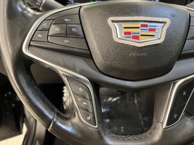 Used 2017 Cadillac XT5 Luxury w/ Driver Awareness Package FWD image 12