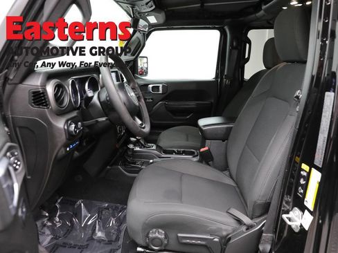 Used 2023 Jeep Wrangler Unlimited w/ Cold Weather Group AWD/4WD image 14
