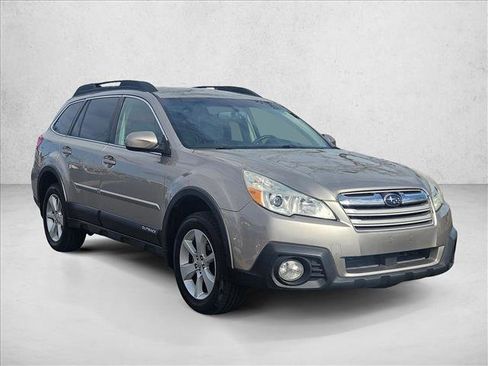 Used 2014 Subaru Outback 2.5i Premium w/ Accessory Value Package (OY1) image 3