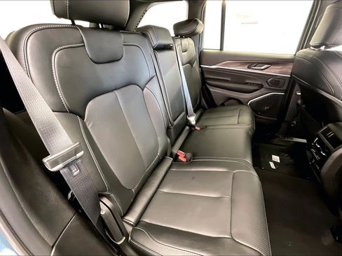 New 2027 Jeep Grand Cherokee Limited AWD/4WD image 10