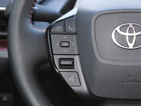 Used 2026 Toyota Prius Plug-In Hybrid image 23