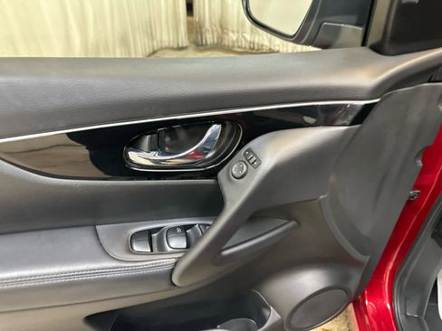 Certified 2018 Nissan Rogue Sport SL w/ SL Premium Package image 26