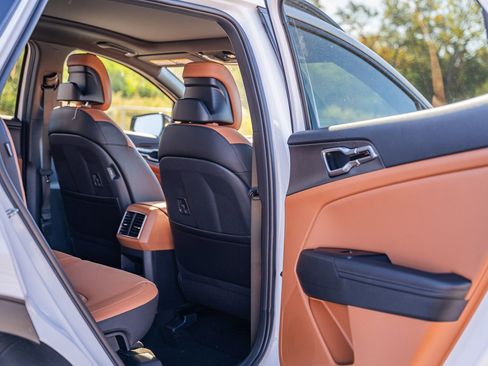 New 2026 Kia Sportage X-Line w/ X-Line Technology Package AWD/4WD image 10