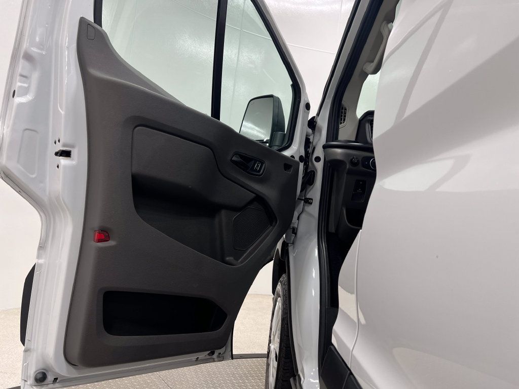 Used 2024 Ford Transit 350 XLT RWD image 15