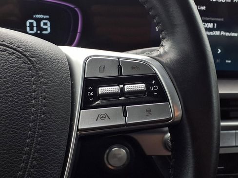 Used 2025 Kia Telluride S image 16