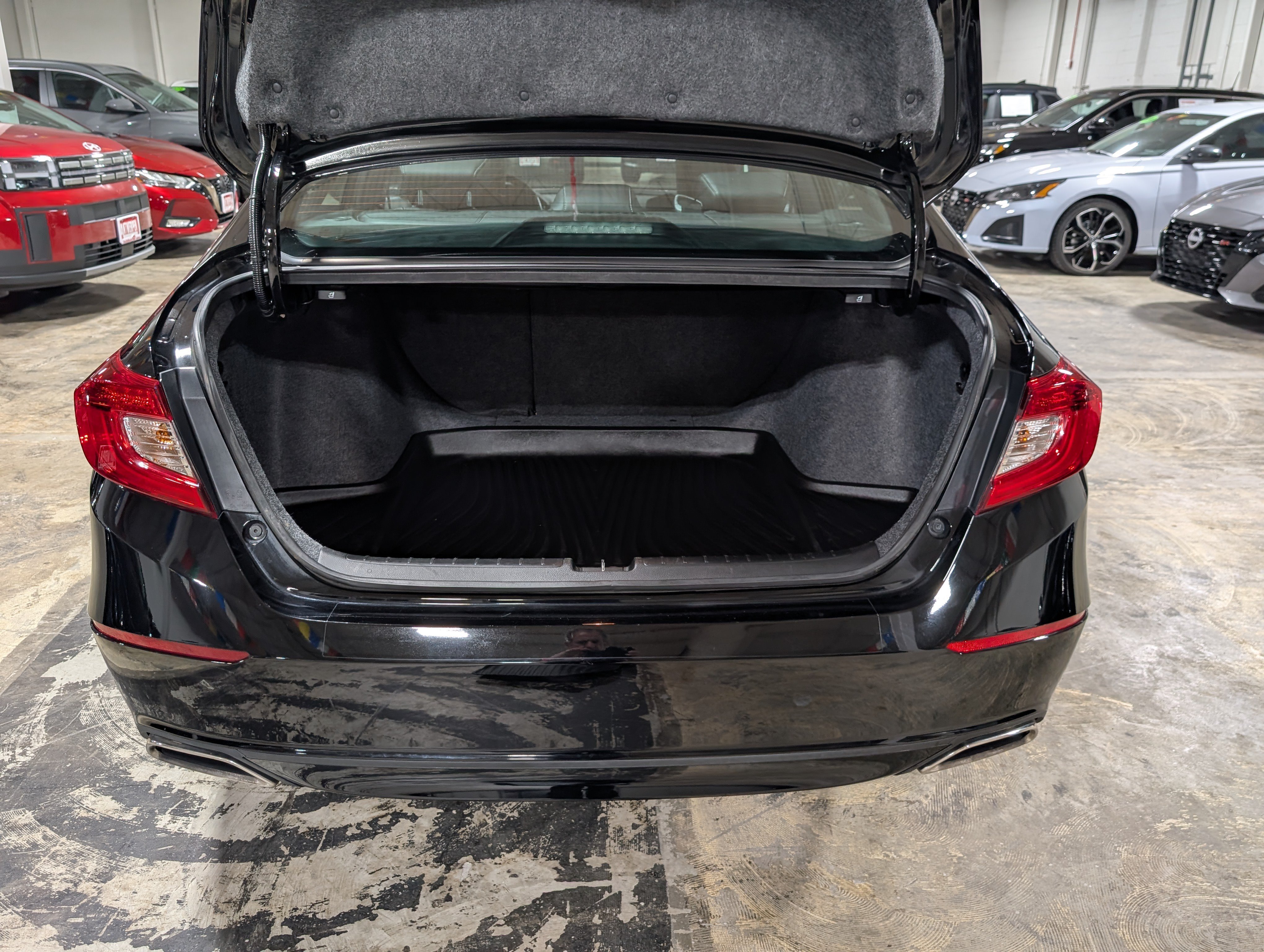 Used 2020 Honda Accord Sport image 13