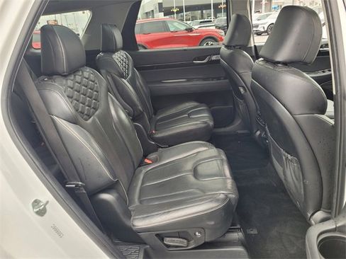 Used 2022 Hyundai Palisade Limited image 17