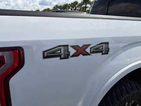 Used 2019 Ford F150 Lariat AWD/4WD image 11