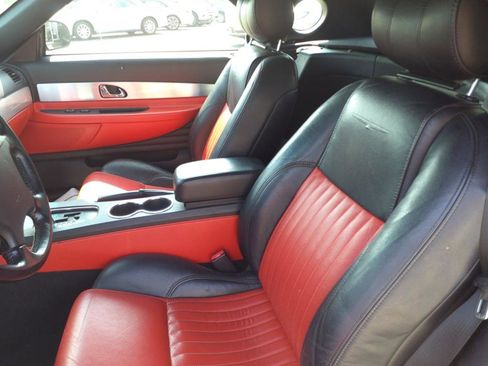 Used 2004 Ford Thunderbird Deluxe image 5