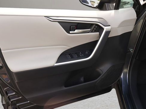 Certified 2023 Toyota RAV4 XLE Premium FWD image 9