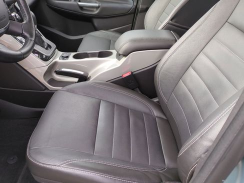 Used 2014 Ford C-MAX Energi SEL w/ Equipment Group 303A image 22