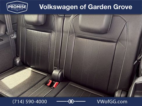 Used 2023 Volkswagen Tiguan SE FWD image 27