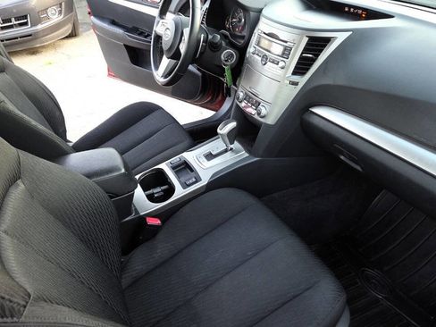 Used 2010 Subaru Legacy 2.5i Premium AWD/4WD image 45