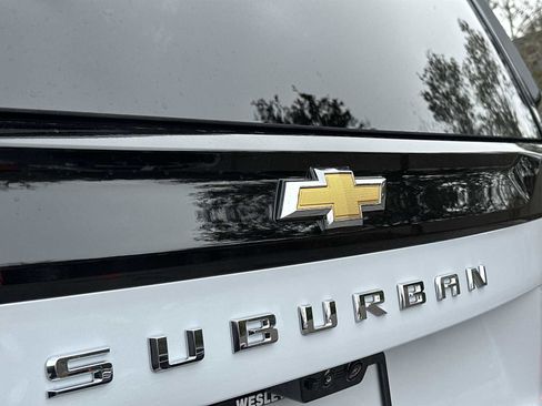 New 2026 Chevrolet Suburban High Country RWD image 11