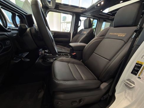 New 2025 Jeep Wrangler Unlimited Rubicon 392 image 18