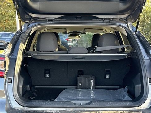 Certified 2025 Subaru Crosstrek 2.0i Premium image 16