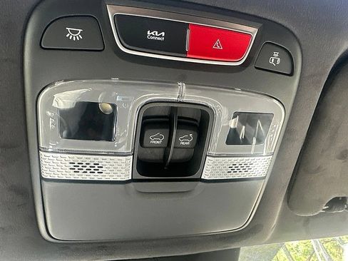 Used 2025 Kia Telluride SX Prestige X-Pro AWD/4WD image 24