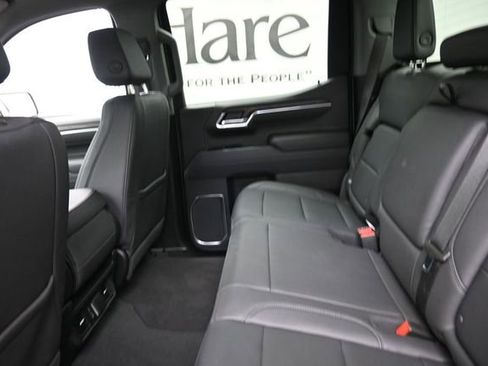Used 2026 GMC Sierra 1500 SLT AWD/4WD image 22
