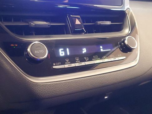 Used 2023 Toyota Corolla LE image 27