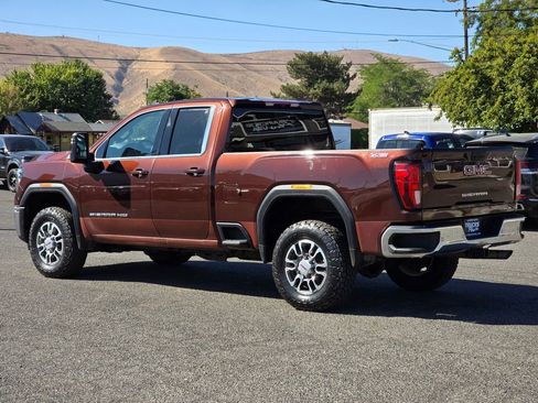 Used 2024 GMC Sierra 2500 SLE image 3