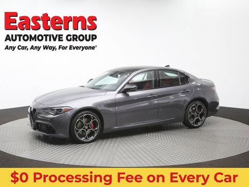 Used 2024 Alfa Romeo Giulia Veloce AWD/4WD image 57