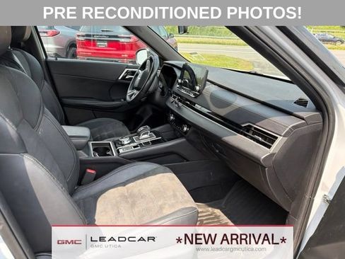 Used 2023 Mitsubishi Outlander SE Black Edition AWD/4WD image 10